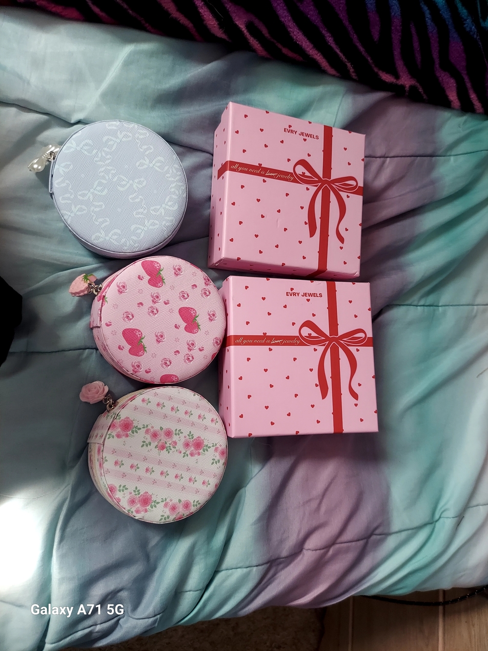 SURPRISE JEWELRY BOXES